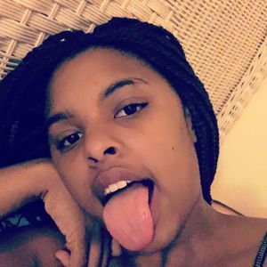 Meet your Posher, Makalia